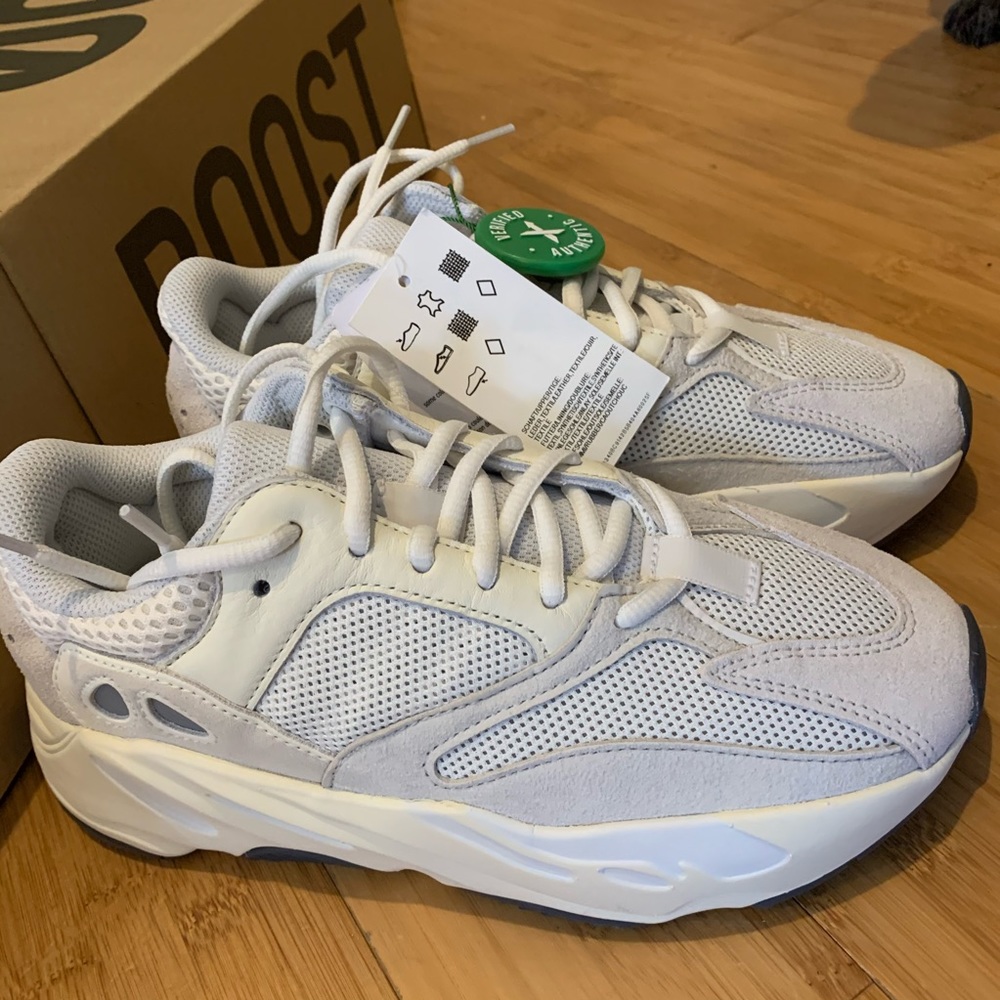 Yeezy Boost 700 - mens 5.5 womens 7 - Brand New